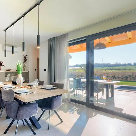 Vila Divina By Interhome Poreč